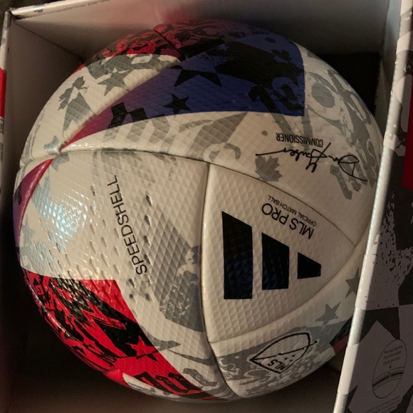 Adidas MLS match ball soccer game ball 2023 size 5 $170.00 new - Picture 4 of 5
